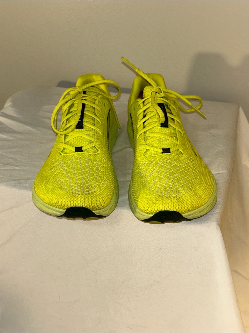 Altra Escalante 4 Running Shoe - Picture 2 of 8